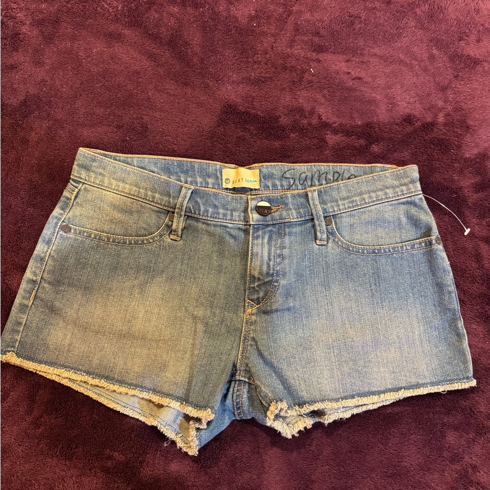 NWOT Roxy Blue Jean Shorts Distressed Cut-Off Style